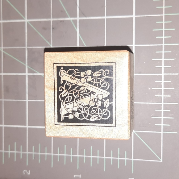 Monogram rubber stamps square with floral vine - Picture 15 of 16